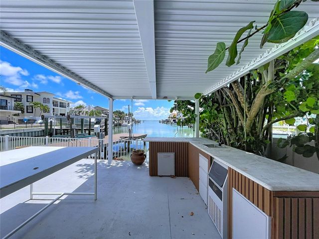 807 2ND AVENUE S, Tierra Verde, FL 33715