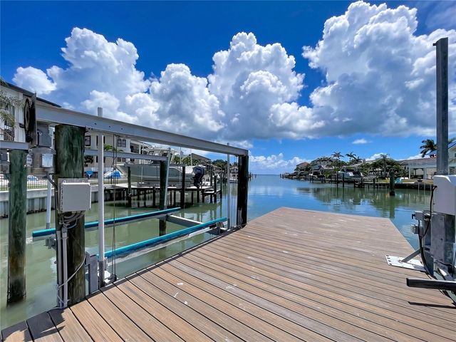 807 2ND AVENUE S, Tierra Verde, FL 33715