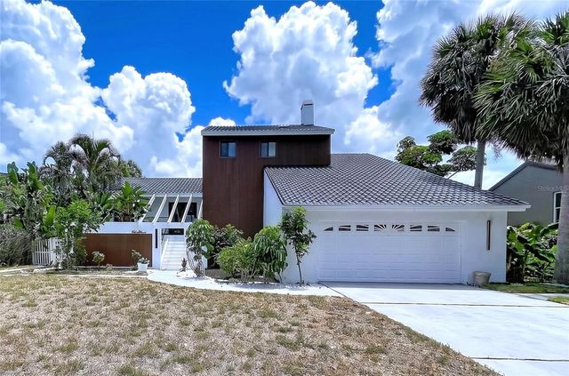 807 2ND AVENUE S, Tierra Verde, FL 33715