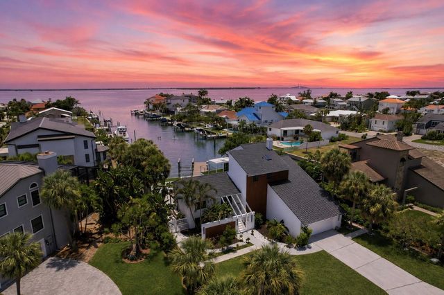807 2ND AVENUE S, Tierra Verde, FL 33715