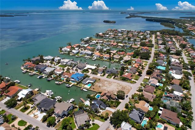 807 2ND AVENUE S, Tierra Verde, FL 33715