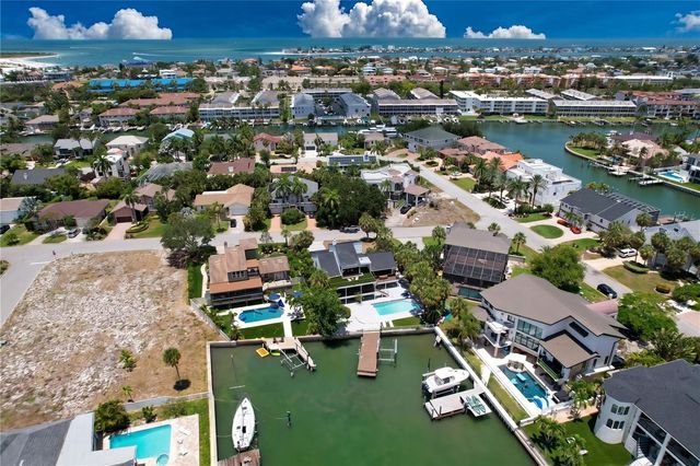 807 2ND AVENUE S, Tierra Verde, FL 33715