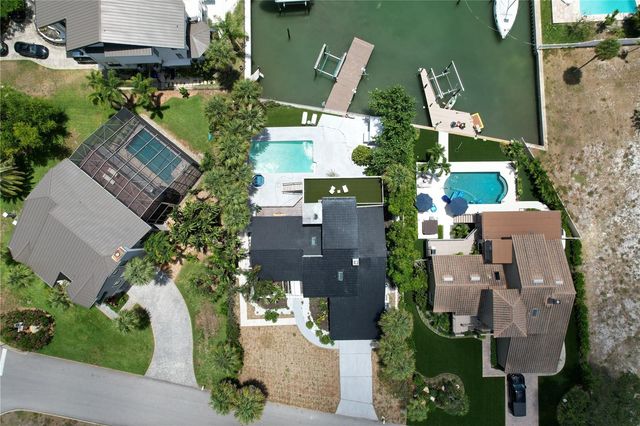 807 2ND AVENUE S, Tierra Verde, FL 33715