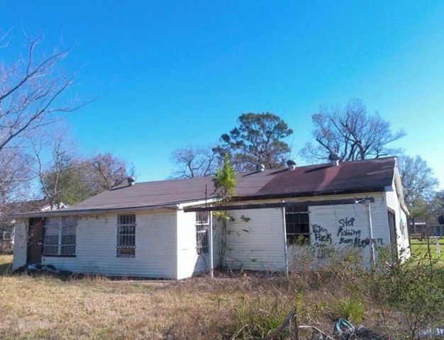 1023 Becker Street, Channelview, TX 77530