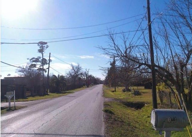 1023 Becker Street, Channelview, TX 77530