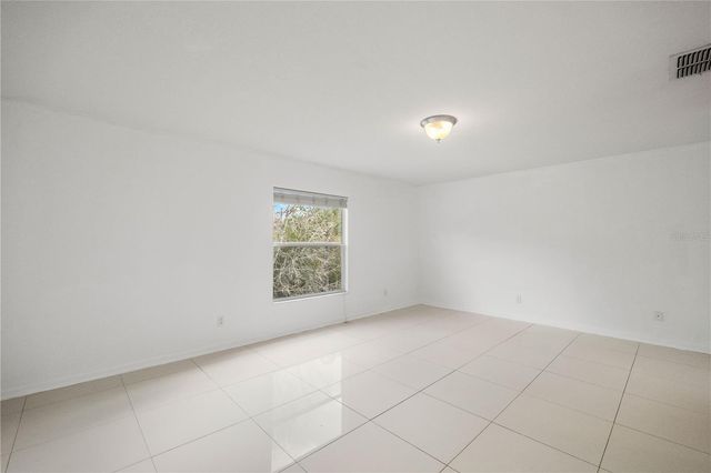 9446 LEATHERWOOD AVENUE, Tampa, FL 33647