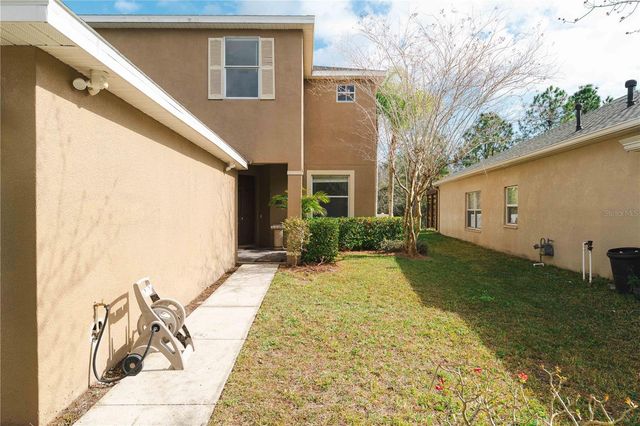 9446 LEATHERWOOD AVENUE, Tampa, FL 33647