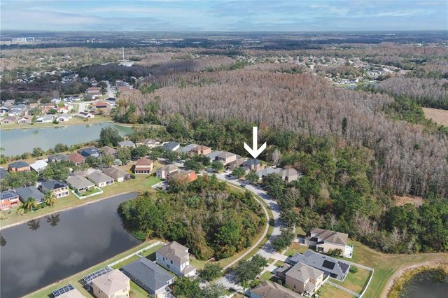 9446 LEATHERWOOD AVENUE, Tampa, FL 33647