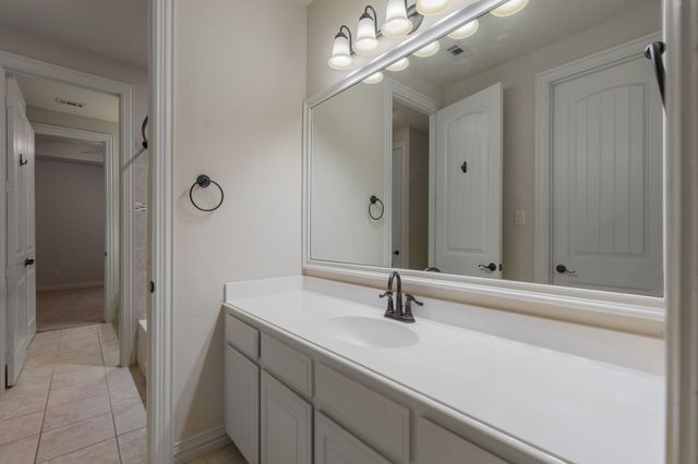 109 Meadowlands Drive, Denton, TX 76210