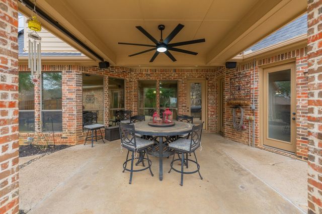 109 Meadowlands Drive, Denton, TX 76210