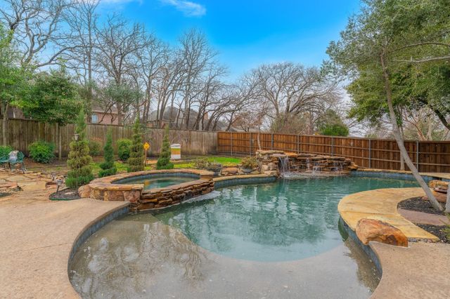 109 Meadowlands Drive, Denton, TX 76210