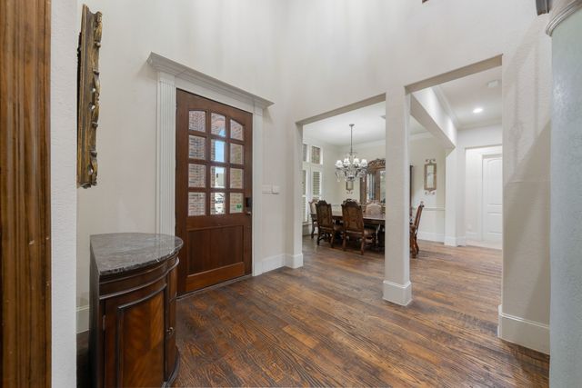 109 Meadowlands Drive, Denton, TX 76210