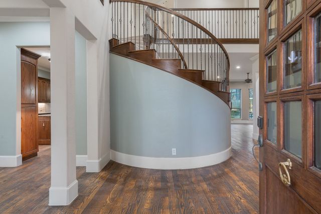 109 Meadowlands Drive, Denton, TX 76210