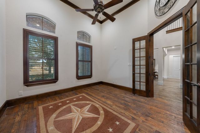 109 Meadowlands Drive, Denton, TX 76210