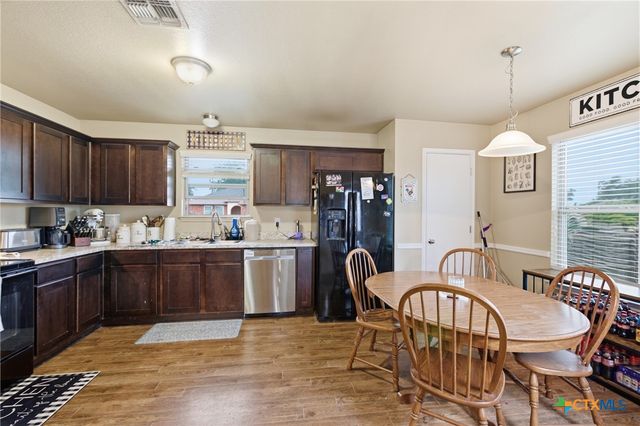 1020 Jamestown Drive, Temple, TX 76504