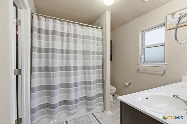 1020 Jamestown Drive, Temple, TX 76504