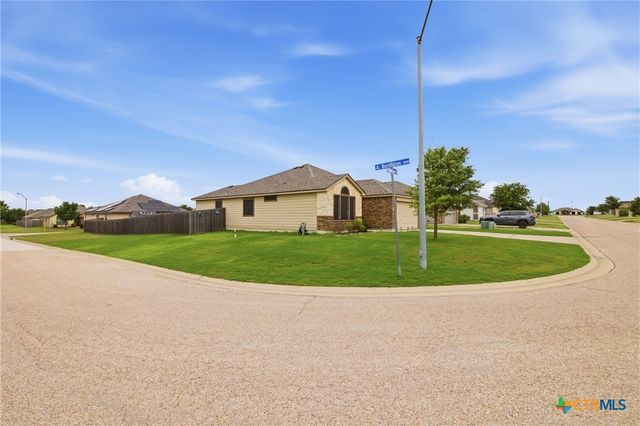 1020 Jamestown Drive, Temple, TX 76504