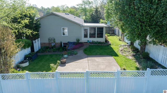 5204 Ogilvie Ave, Paducah, KY 42001