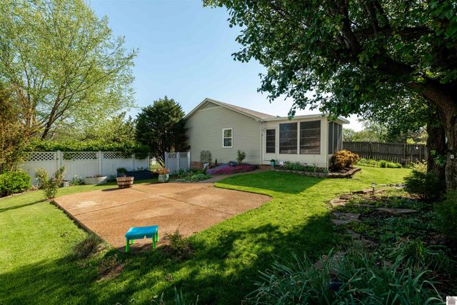 5204 Ogilvie Ave, Paducah, KY 42001