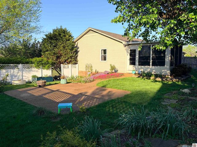5204 Ogilvie Ave, Paducah, KY 42001
