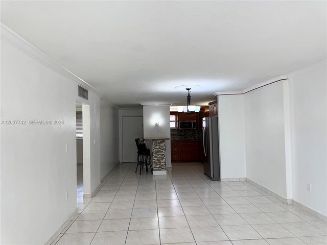 1850 W 56th St 2404, Hialeah, FL 33012