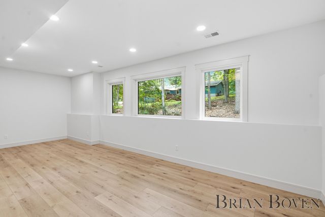 8410 Brower Avenue Ne, Courtland Twp, MI 49341