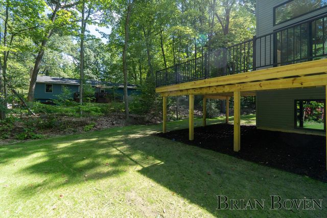 8410 Brower Avenue Ne, Courtland Twp, MI 49341