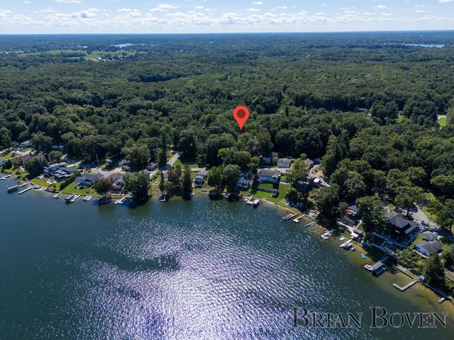 8410 Brower Avenue Ne, Courtland Twp, MI 49341