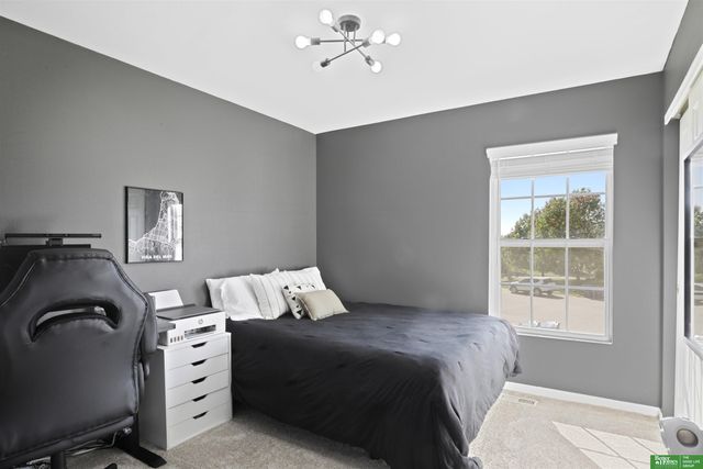 15462 Mormon Circle, Bennington, NE 68007