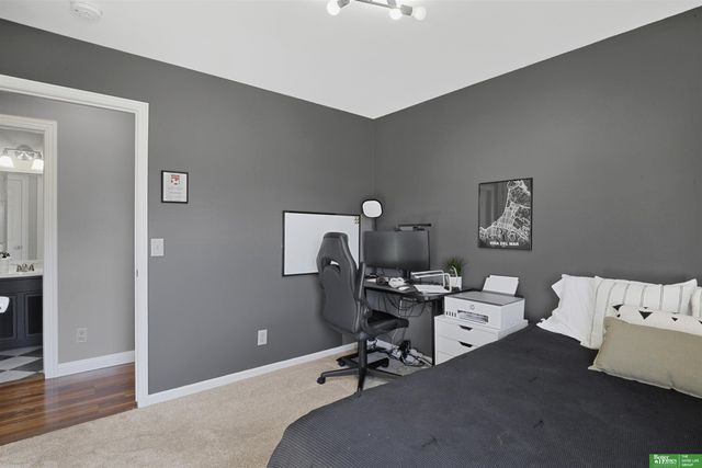 15462 Mormon Circle, Bennington, NE 68007