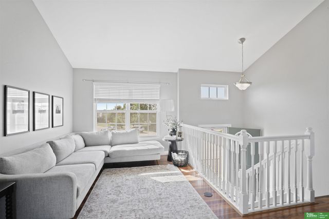 15462 Mormon Circle, Bennington, NE 68007