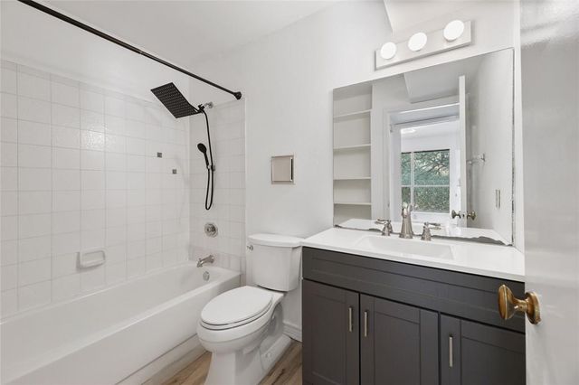 2450 Wickersham LN 106, Austin, TX 78741