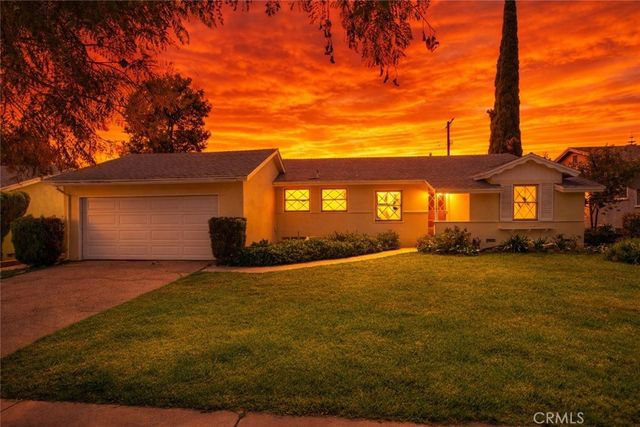 11251 Dronfield, Pacoima, CA 91331