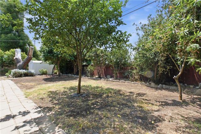 11251 Dronfield, Pacoima, CA 91331