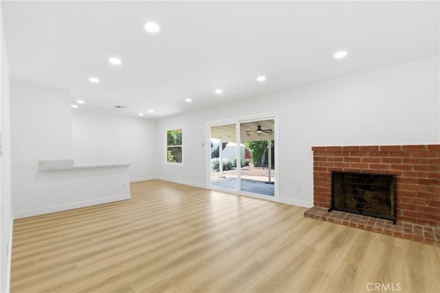 11251 Dronfield, Pacoima, CA 91331