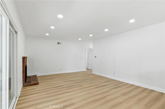 11251 Dronfield, Pacoima, CA 91331