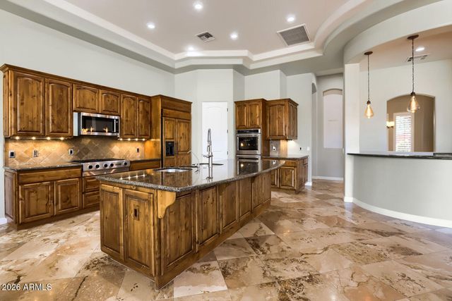 2726 E VIA DEL ARBOLES Street, Gilbert, AZ 85298