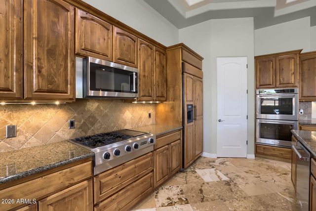 2726 E VIA DEL ARBOLES Street, Gilbert, AZ 85298