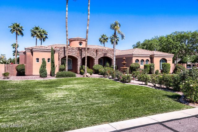 2726 E VIA DEL ARBOLES Street, Gilbert, AZ 85298