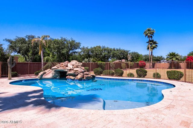 2726 E VIA DEL ARBOLES Street, Gilbert, AZ 85298