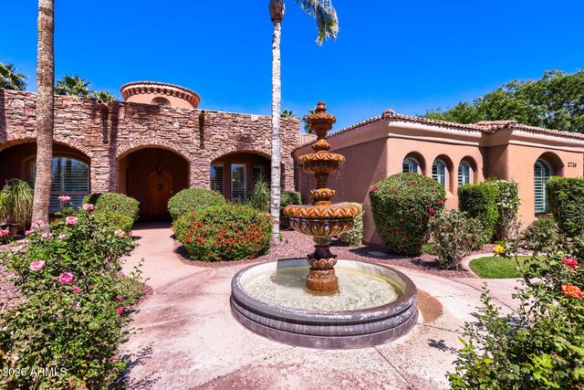 2726 E VIA DEL ARBOLES Street, Gilbert, AZ 85298