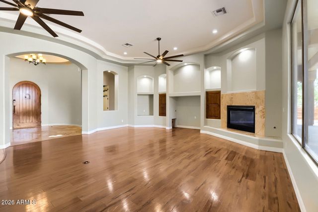 2726 E VIA DEL ARBOLES Street, Gilbert, AZ 85298