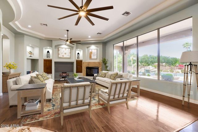 2726 E VIA DEL ARBOLES Street, Gilbert, AZ 85298