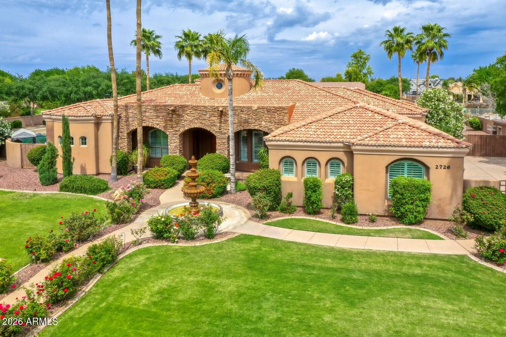 2726 E VIA DEL ARBOLES Street, Gilbert, AZ 85298