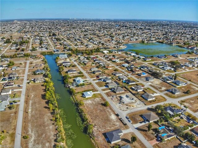 429 NW 14th ST, Cape Coral, FL 33993