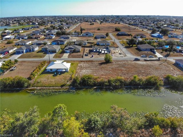 429 NW 14th ST, Cape Coral, FL 33993