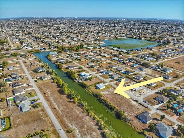 429 NW 14th ST, Cape Coral, FL 33993