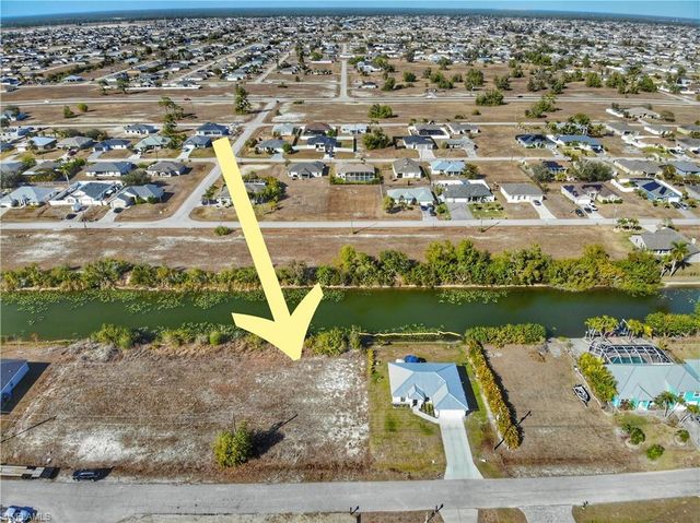 429 NW 14th ST, Cape Coral, FL 33993