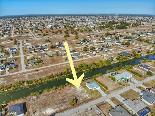 429 NW 14th ST, Cape Coral, FL 33993