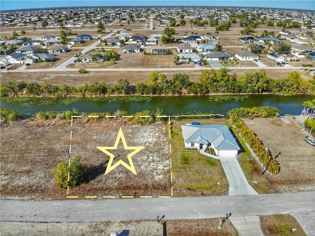 429 NW 14th ST, Cape Coral, FL 33993